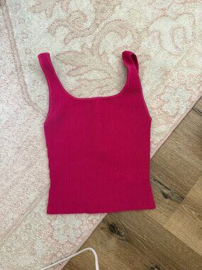 Aritzia Babaton Ribbed Pink Tank Top Babaton sculpt knit size XS